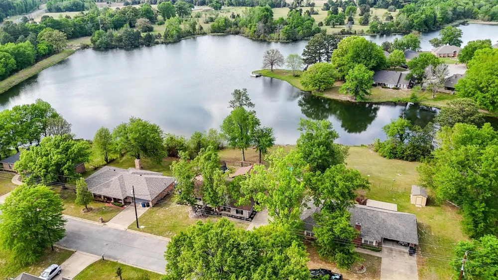 210 Pat Drive Mineola, TX 75773