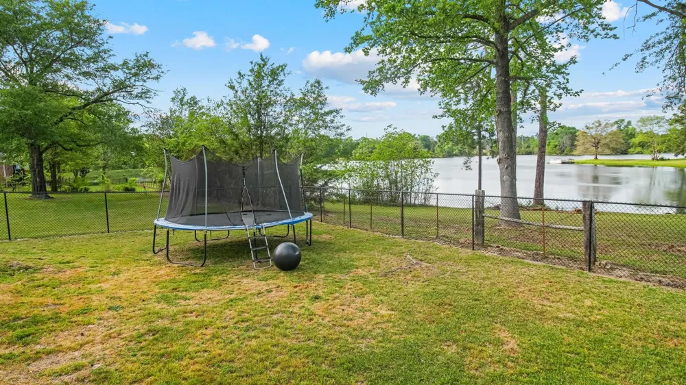 210 Pat Drive Mineola, TX 75773