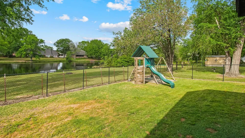 210 Pat Drive Mineola, TX 75773