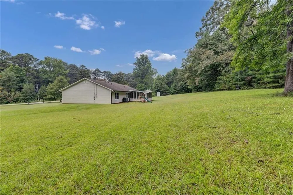 120 Creekwood Lane Fayetteville, GA 30214