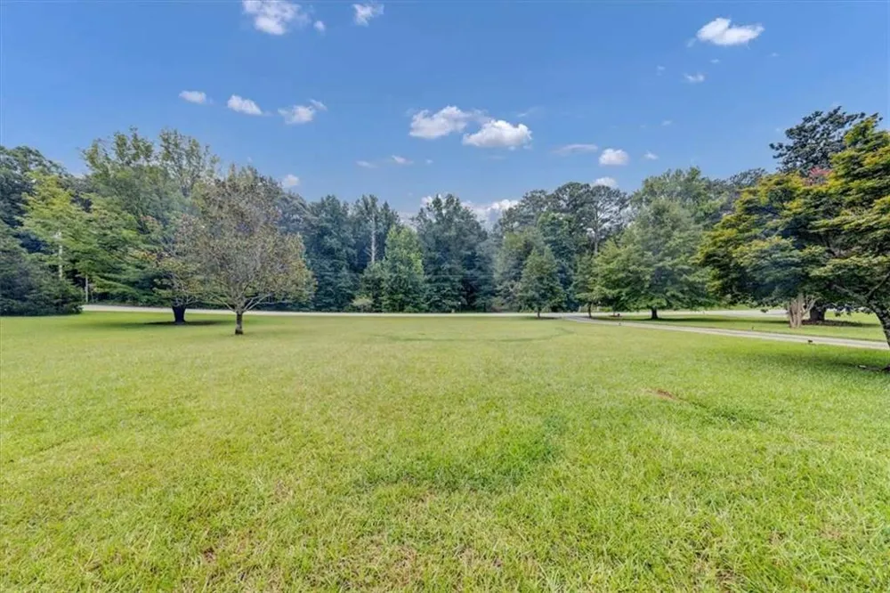 120 Creekwood Lane Fayetteville, GA 30214