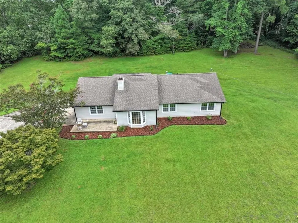 120 Creekwood Lane Fayetteville, GA 30214