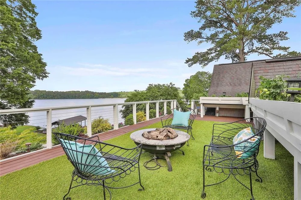 111 Loblolly Circle Peachtree City, GA 30269