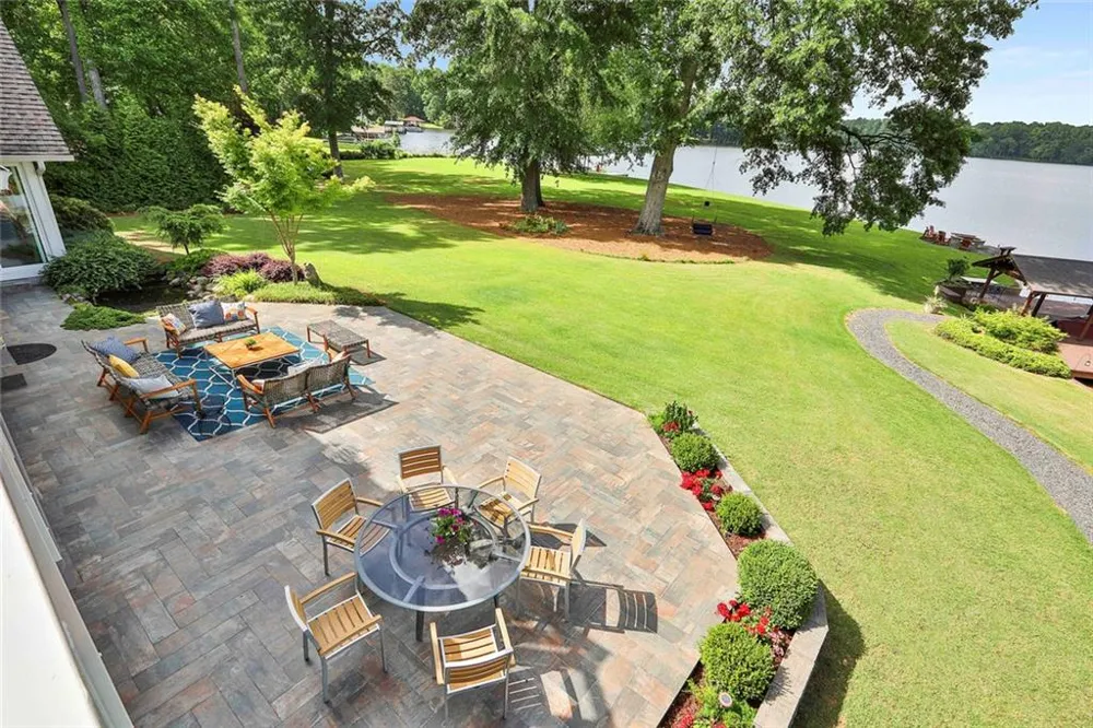 111 Loblolly Circle Peachtree City, GA 30269