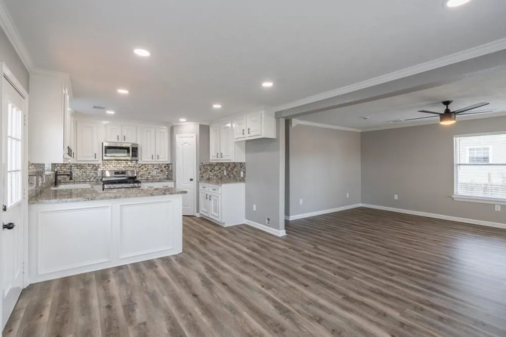 725 10th Street Dickinson, TX 77539