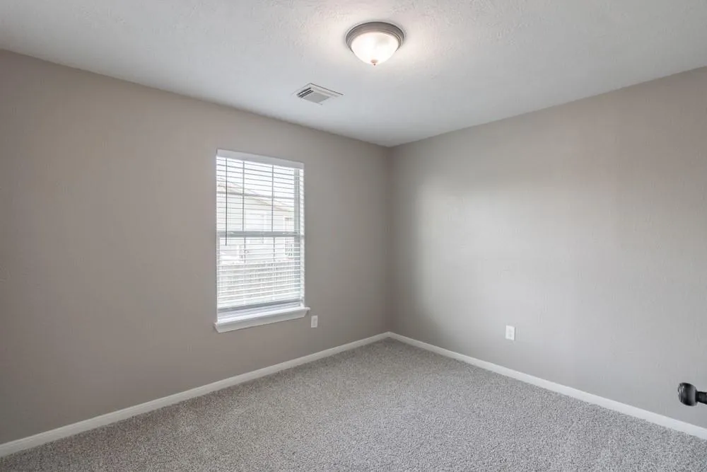 725 10th Street Dickinson, TX 77539