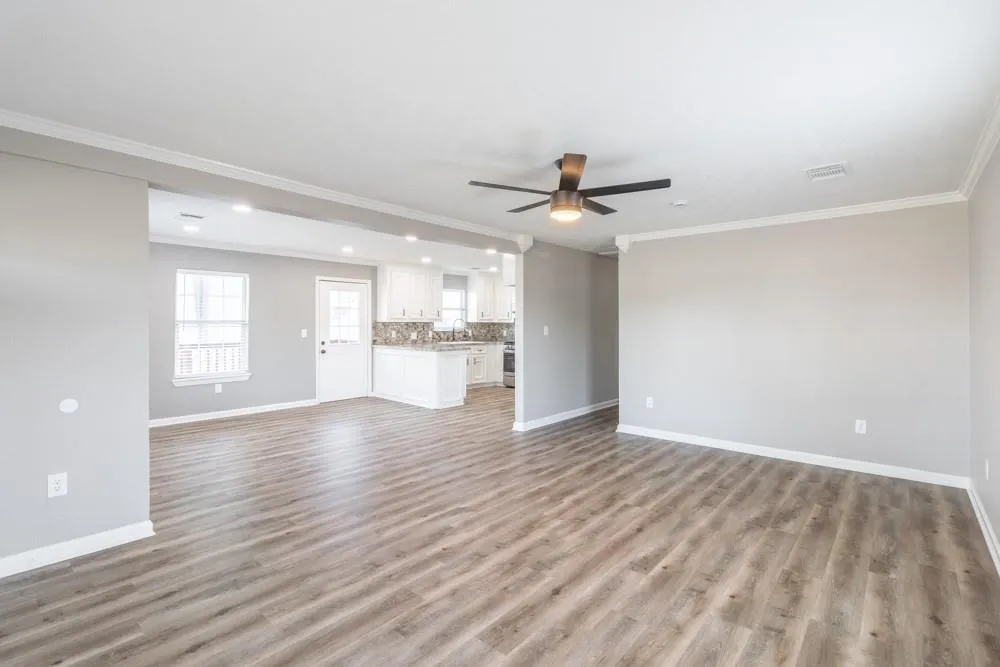 725 10th Street Dickinson, TX 77539