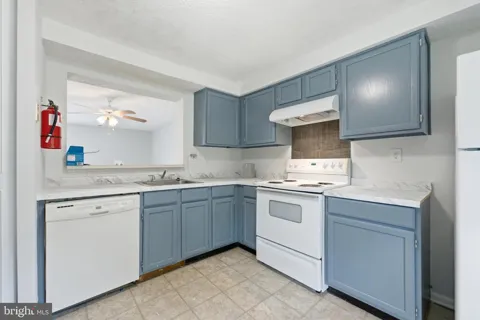 217 VISTA COURT