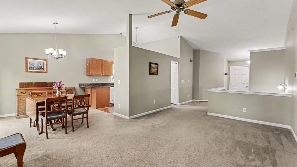 637 Bristol Drive Chelsea, MI 48118