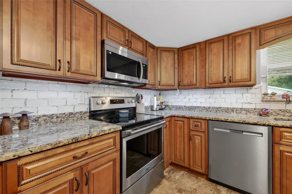 222 PINEROCK PLACE Port Orange, FL 32127