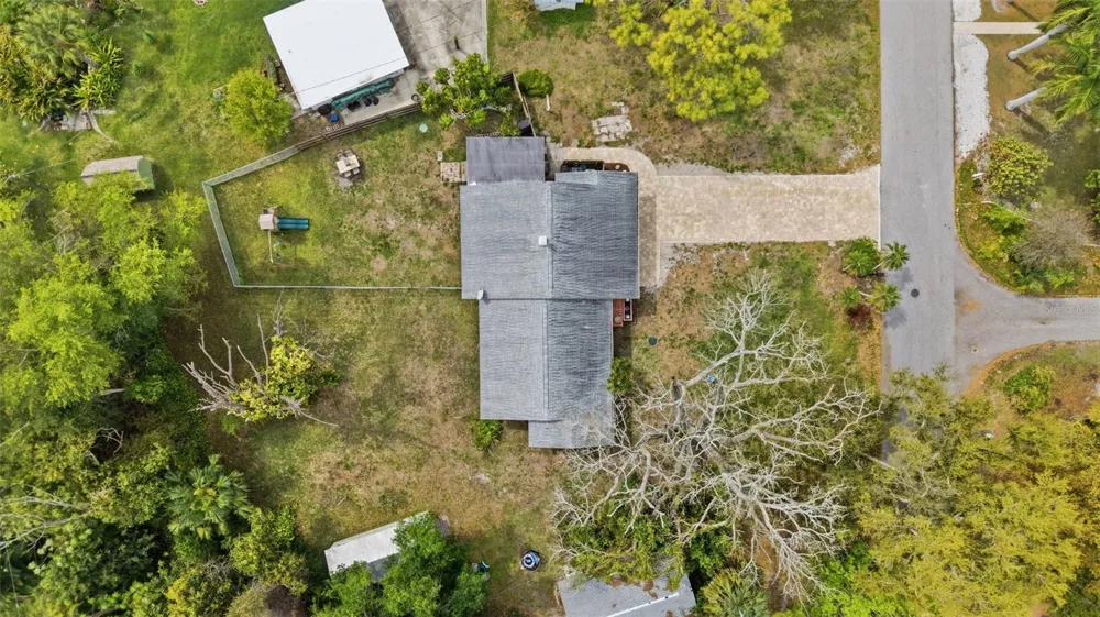 418 EDWARDS DRIVE Sarasota, FL 34243
