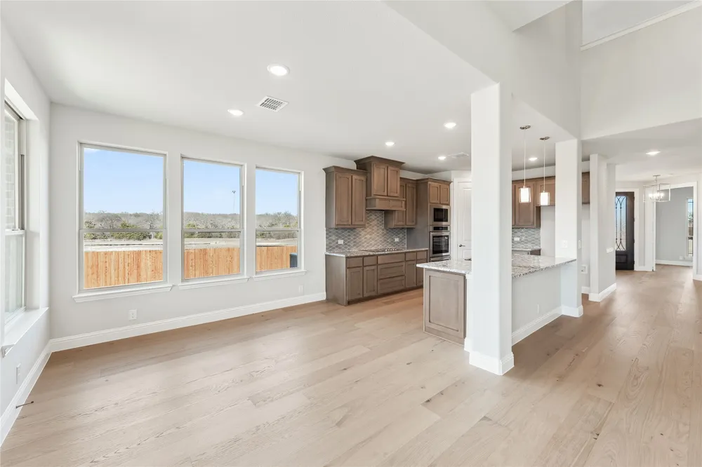 733 Serenity Lane Red Oak, TX 75154