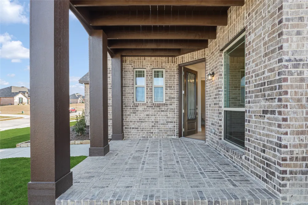 733 Serenity Lane Red Oak, TX 75154