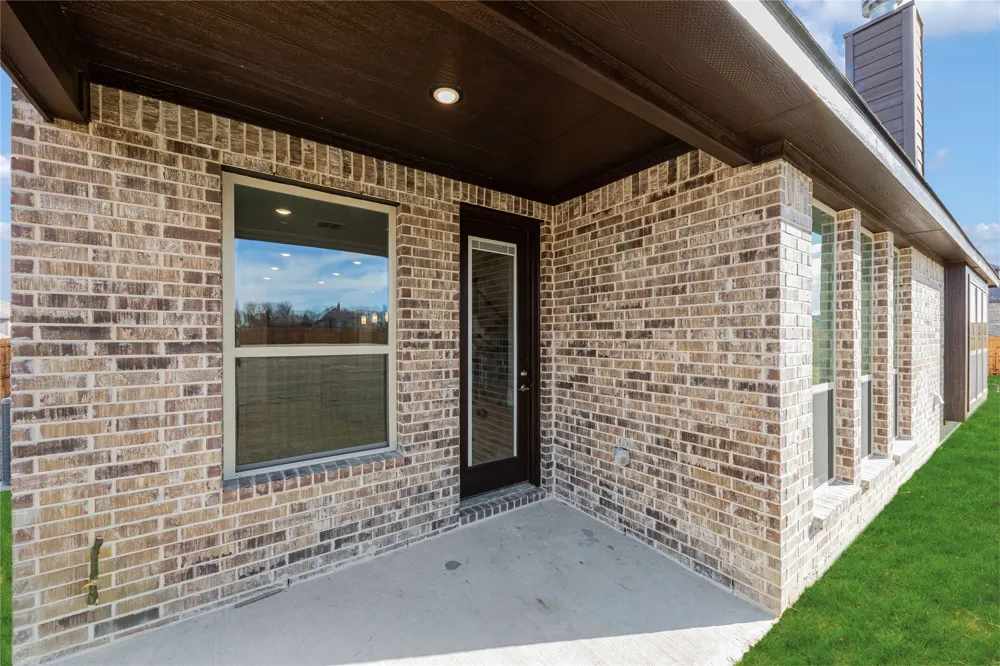 733 Serenity Lane Red Oak, TX 75154