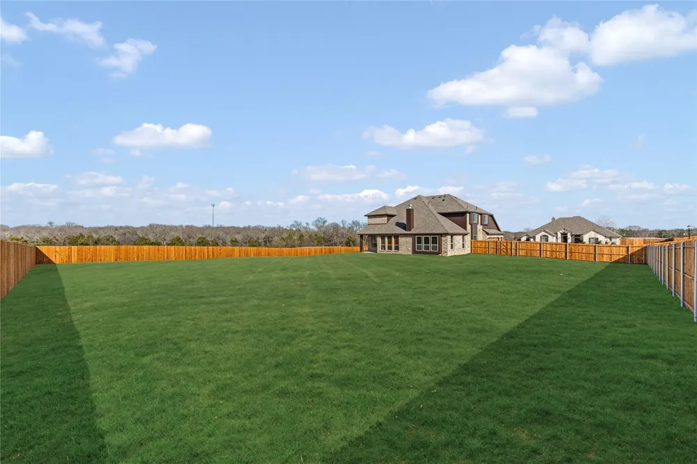 733 Serenity Lane Red Oak, TX 75154