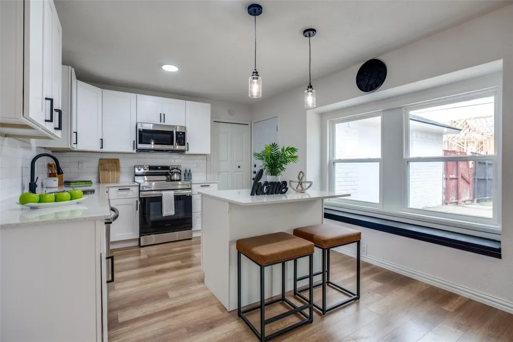 2605 Western Drive Garland, TX 75042