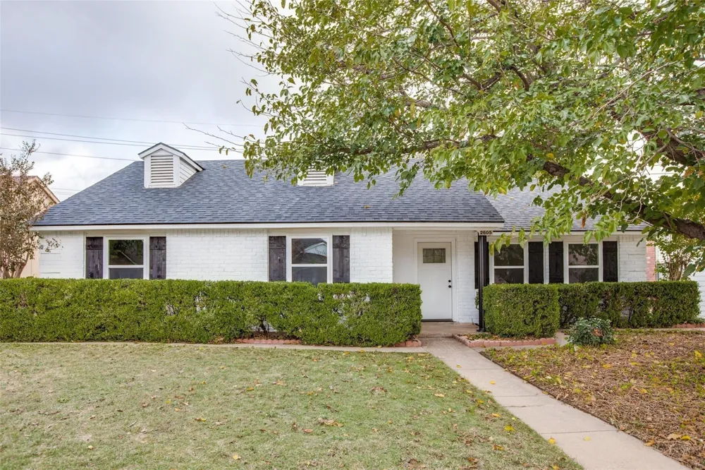 2605 Western Drive Garland, TX 75042