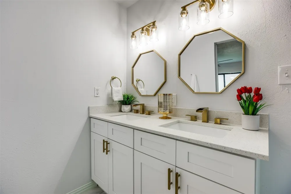 2605 Western Drive Garland, TX 75042
