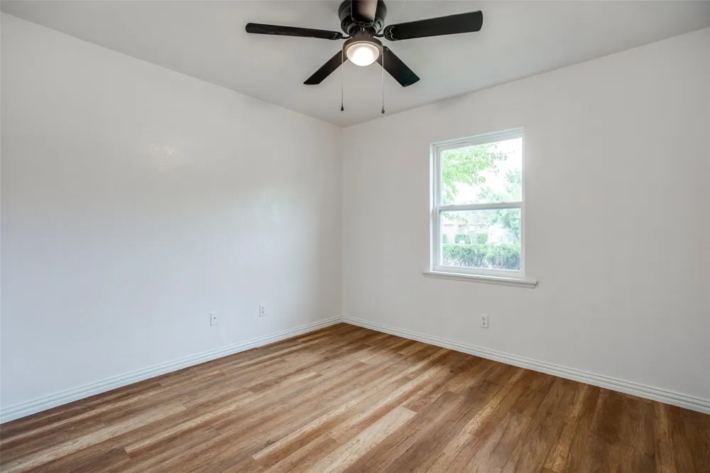 2605 Western Drive Garland, TX 75042