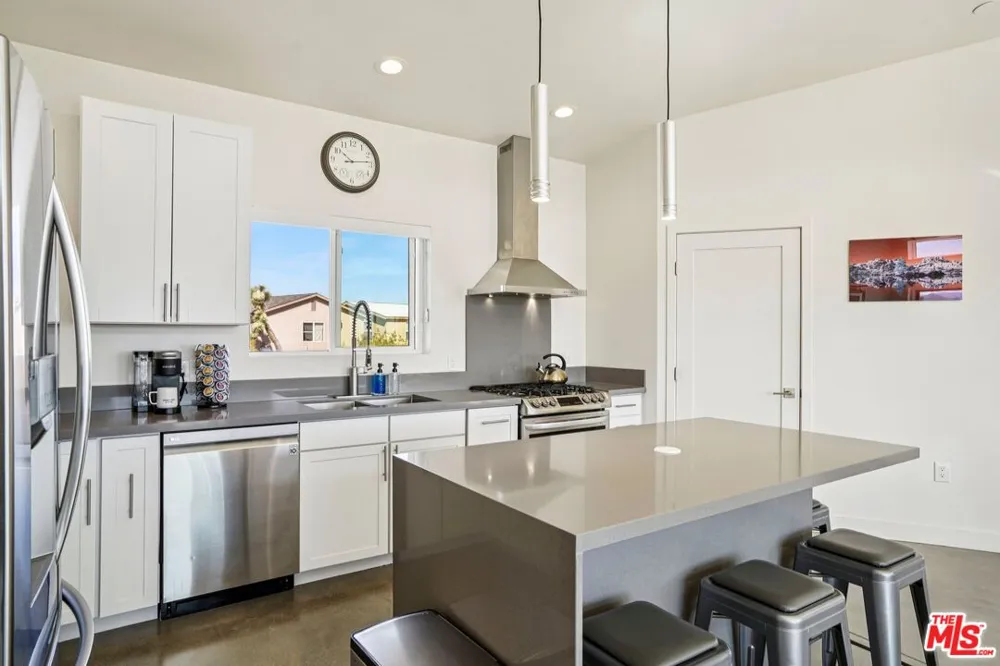 6792 San Angelo Avenue Joshua Tree, CA 92252