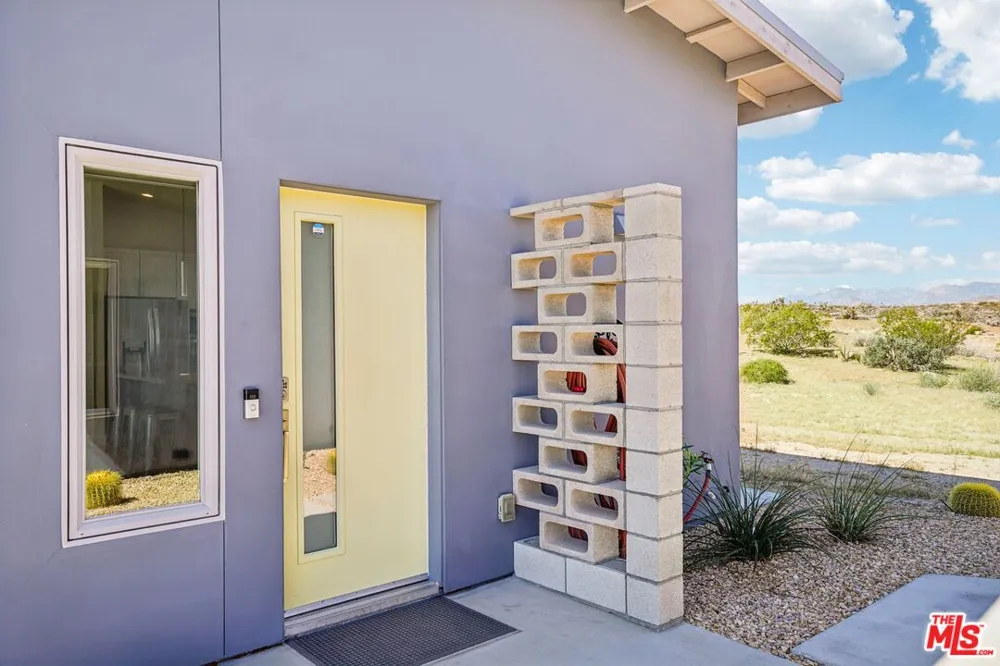 6792 San Angelo Avenue Joshua Tree, CA 92252