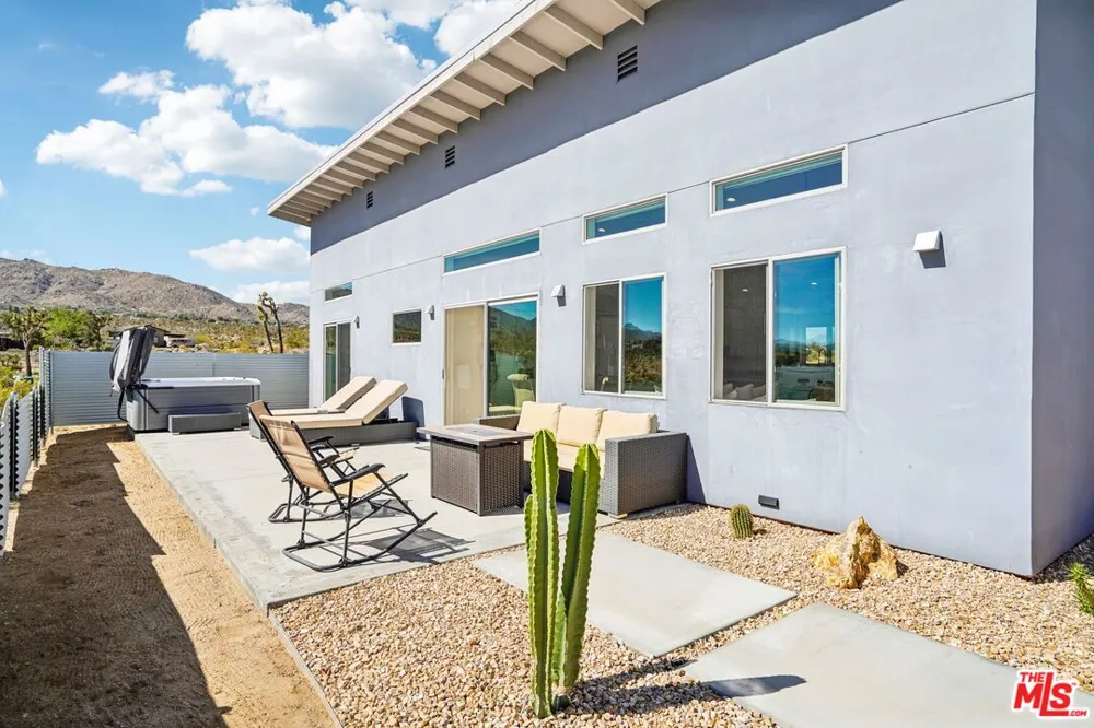 6792 San Angelo Avenue Joshua Tree, CA 92252