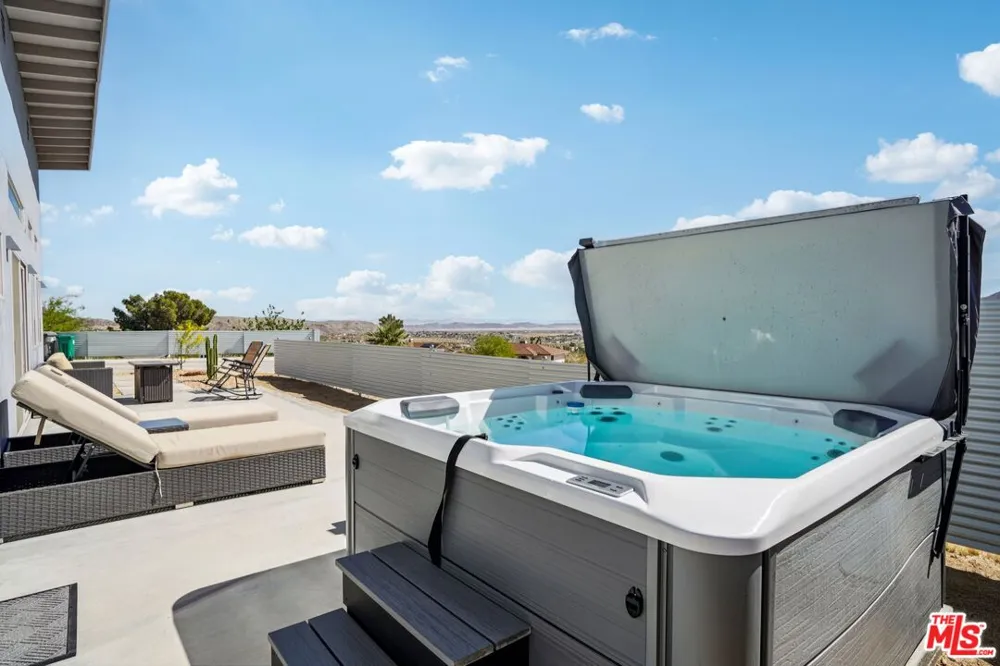 6792 San Angelo Avenue Joshua Tree, CA 92252