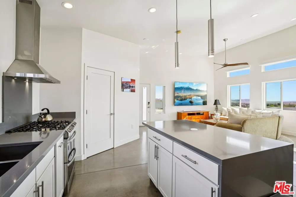 6792 San Angelo Avenue Joshua Tree, CA 92252