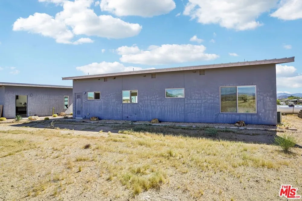 6792 San Angelo Avenue Joshua Tree, CA 92252