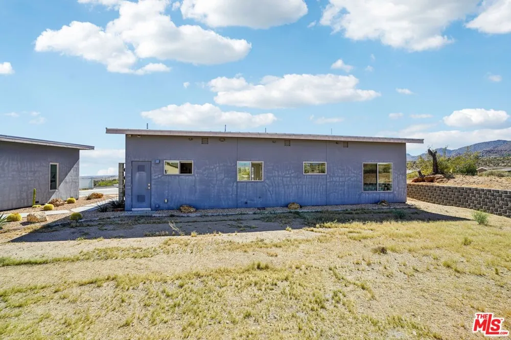 6792 San Angelo Avenue Joshua Tree, CA 92252