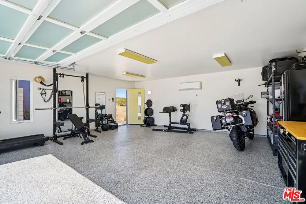 6792 San Angelo Avenue Joshua Tree, CA 92252