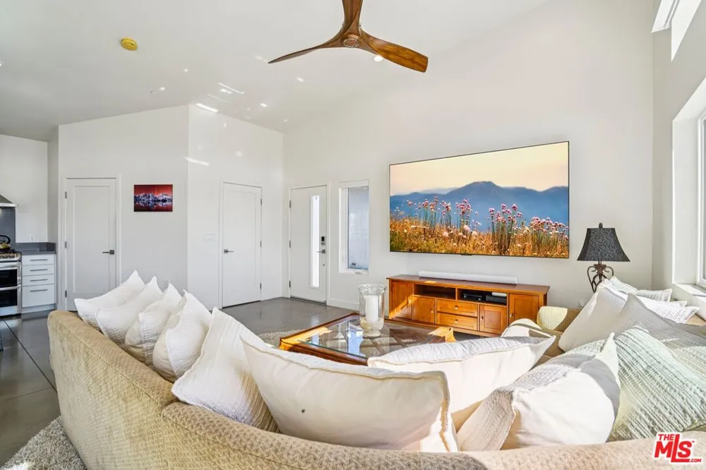6792 San Angelo Avenue Joshua Tree, CA 92252