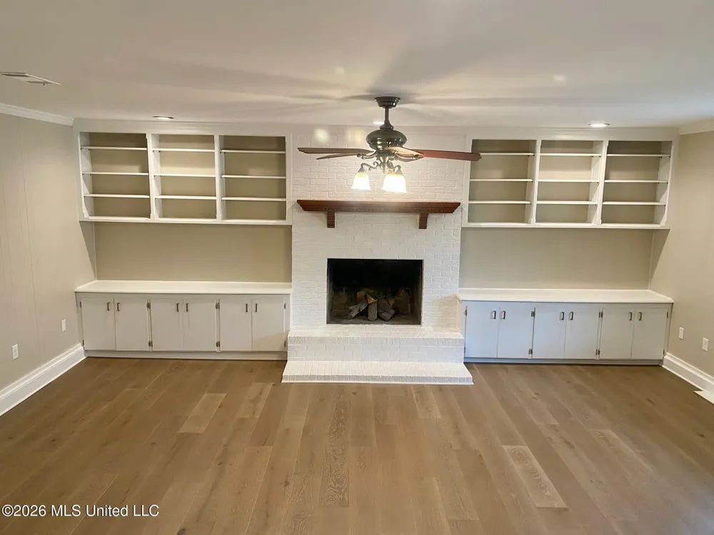 1736 S Pear Lane Greenville, MS 38703