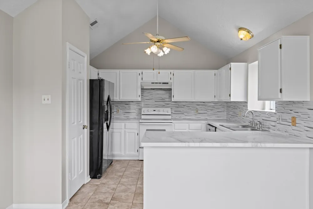 3855 County Road 960 Alvin, TX 77511