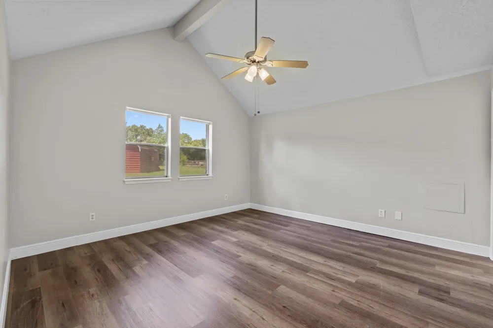 3855 County Road 960 Alvin, TX 77511