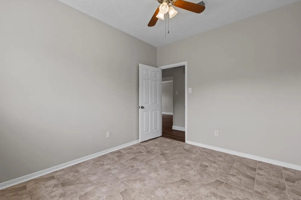 3855 County Road 960 Alvin, TX 77511