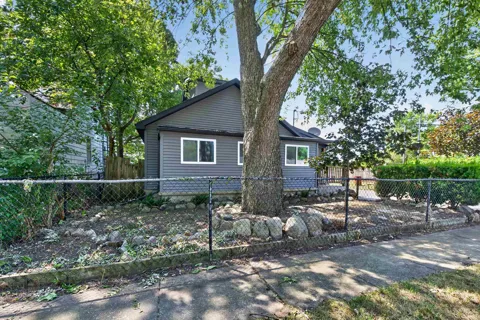 1452 Kenneth Street