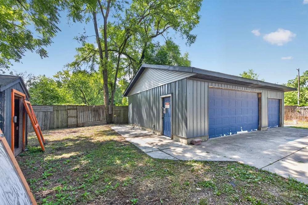 1452 Kenneth Street Burton City, MI 48529