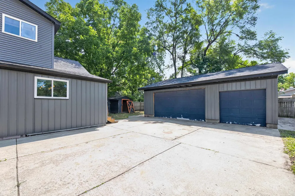 1452 Kenneth Street Burton City, MI 48529