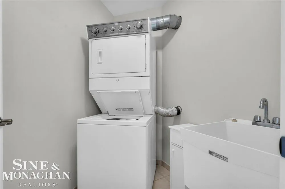 113 Roselawn Street Algonac City, MI 48001