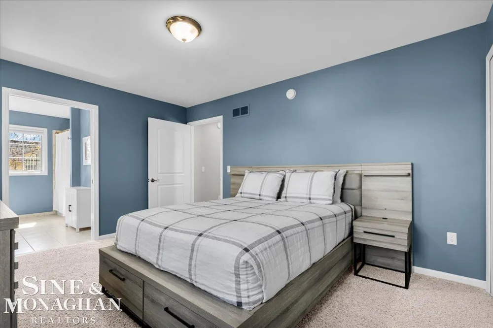 113 Roselawn Street Algonac City, MI 48001
