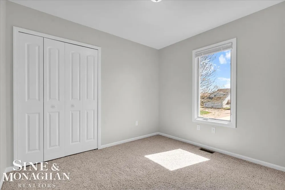 113 Roselawn Street Algonac City, MI 48001