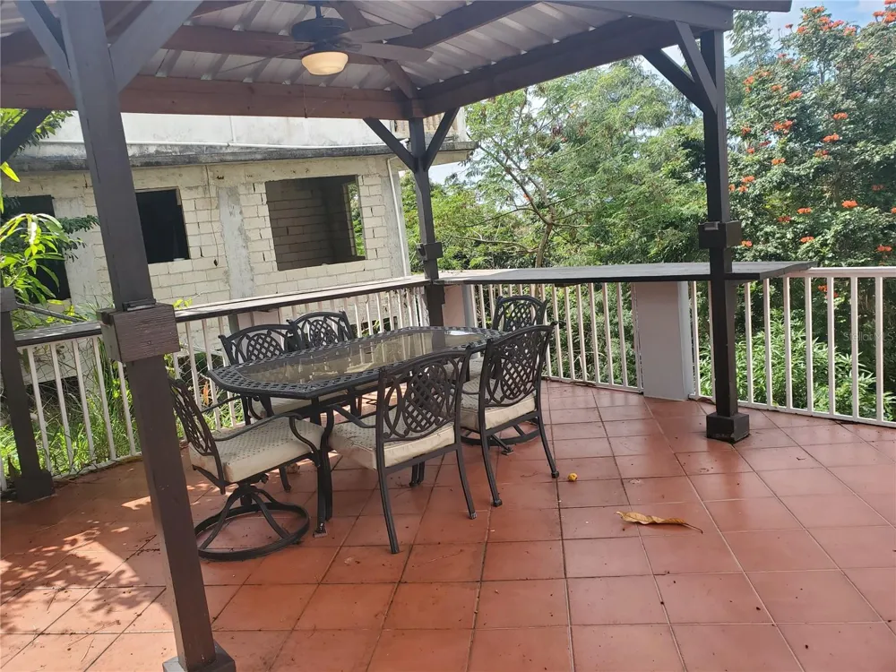 Carr. 115 SECTOR SOTO ROAD Rincon, PR 00677