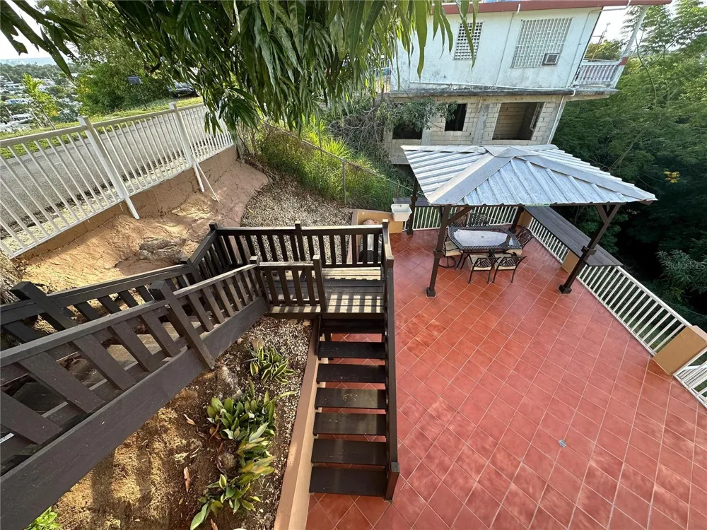 Carr. 115 SECTOR SOTO ROAD Rincon, PR 00677
