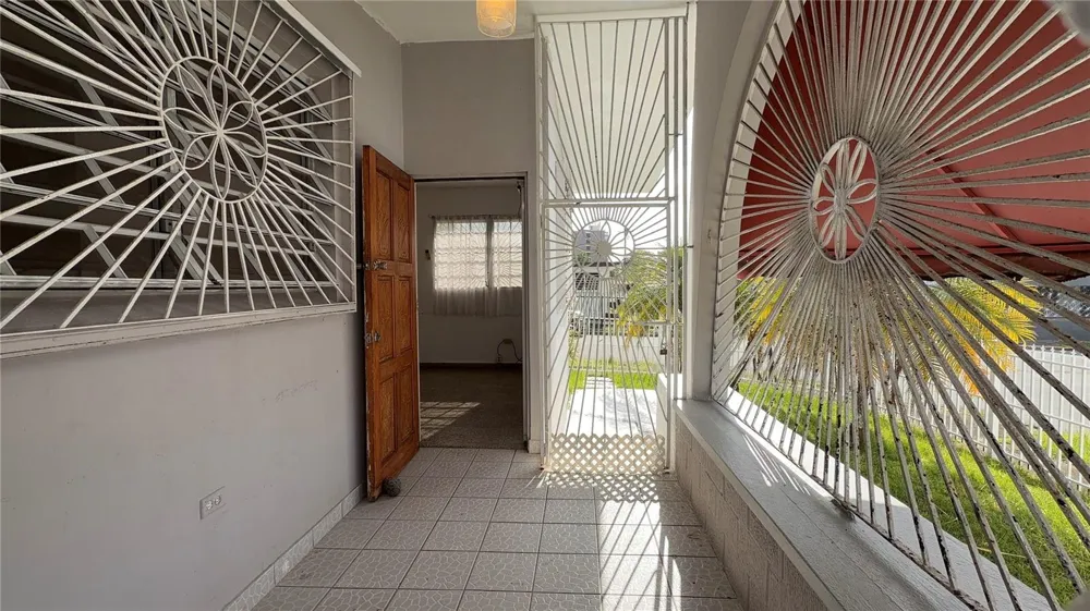 CALLE BECASINA E-32 URB COUNTRY CLUB #926 San Juan, PR 00924