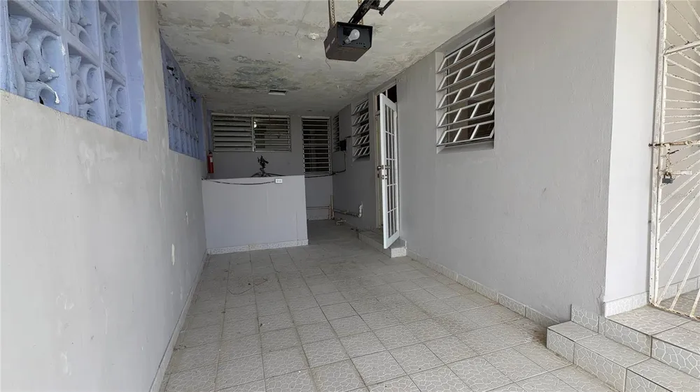 CALLE BECASINA E-32 URB COUNTRY CLUB #926 San Juan, PR 00924