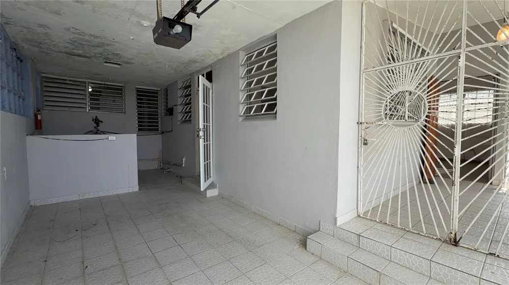 CALLE BECASINA E-32 URB COUNTRY CLUB #926 San Juan, PR 00924