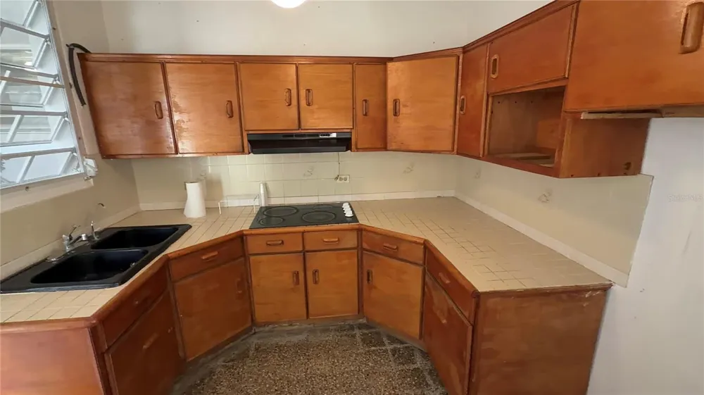 CALLE BECASINA E-32 URB COUNTRY CLUB #926 San Juan, PR 00924