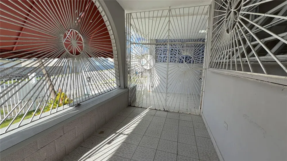 CALLE BECASINA E-32 URB COUNTRY CLUB #926 San Juan, PR 00924