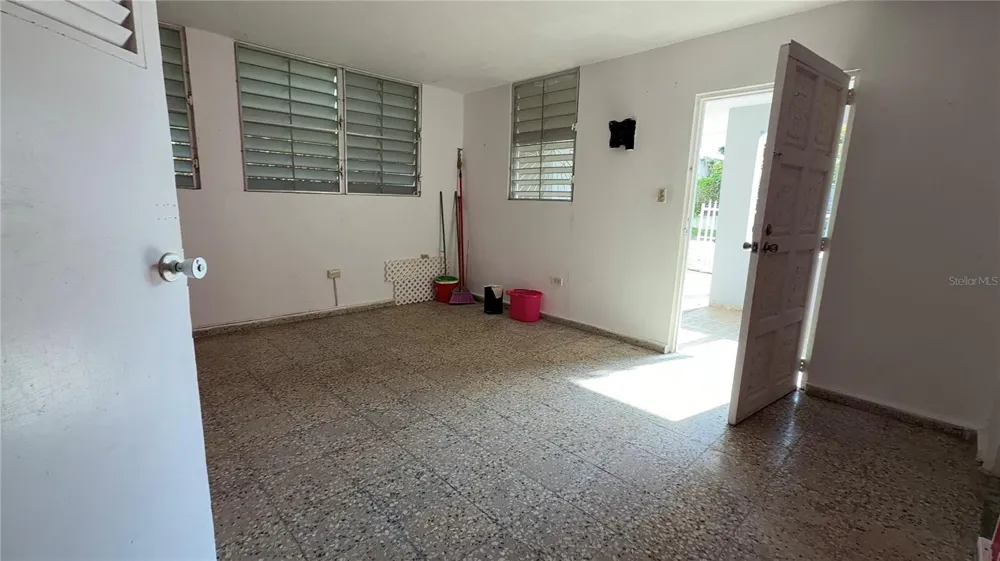 CALLE BECASINA E-32 URB COUNTRY CLUB #926 San Juan, PR 00924